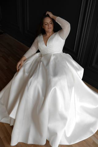 Plus Size Mikado Wedding Dress Koussindy with Long Sleeves - Olivia Bottega