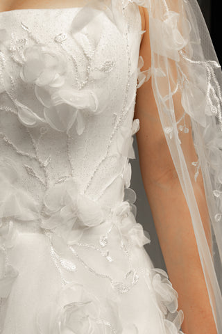 Floral Lace Wedding Dress Chyanne with Detachable Wings - Olivia Bottega