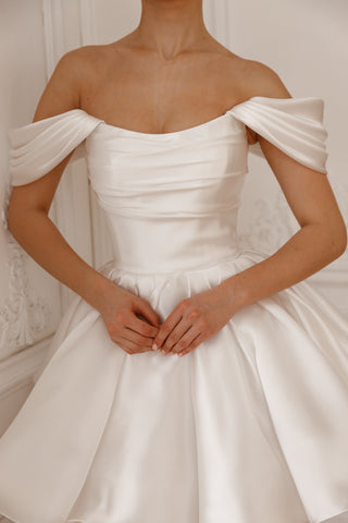 Short Wedding Dress Fiorelia with Detachable Straps - Olivia Bottega