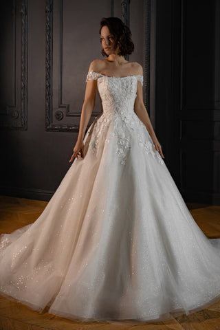 Floral Lace Tulle Wedding Dress Yoki with Detachable Straps - Olivia Bottega