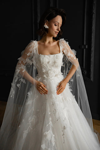 Floral Lace Wedding Dress Chyanne with Detachable Wings - Olivia Bottega