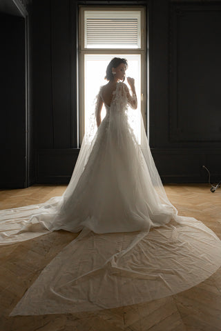 Floral Lace Wedding Dress Chyanne with Detachable Wings - Olivia Bottega