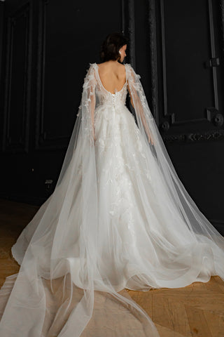 Floral Lace Wedding Dress Chyanne with Detachable Wings - Olivia Bottega