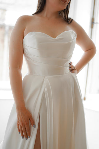 Plus Size Mikado Wedding Dress Chloe - Olivia Bottega