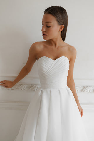 Sleeveless Wedding Dress Audrey - Olivia Bottega