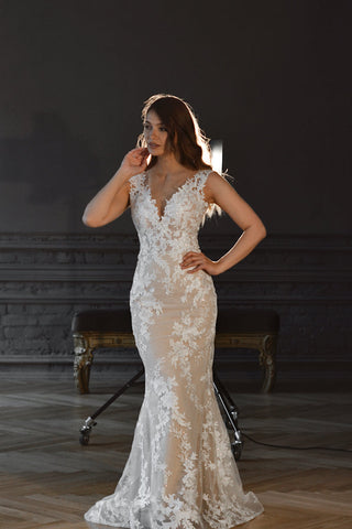 Nude Lace Mermaid Wedding Dress Airis - Olivia Bottega