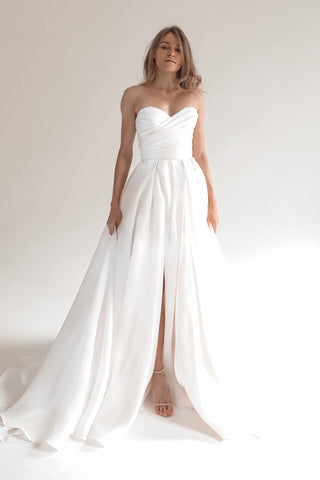 Sleeveless Wedding Dress Audrey - Olivia Bottega