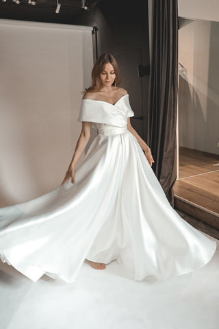 Satin Wedding Dress Cameron - Olivia Bottega