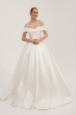 Light ivory Mikado Long Train Wedding Gown Seiliny - Olivia Bottega