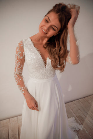 Lace Chiffon Wedding Dress Troisty Fly - Olivia Bottega