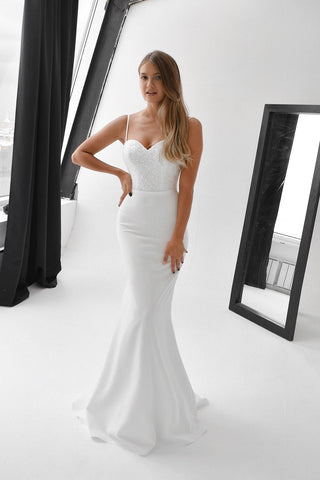 Minimalist Mermaid Wedding Dress Selena - Olivia Bottega