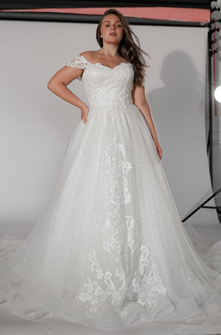 Lace Light ivory Wedding Dress Ivia - Olivia Bottega