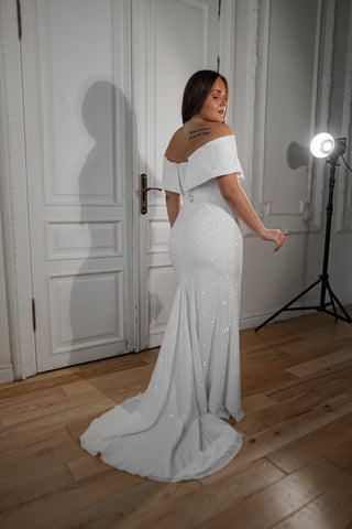 Plus Size Sparkly Sheath Wedding Dress Jolie - Olivia Bottega