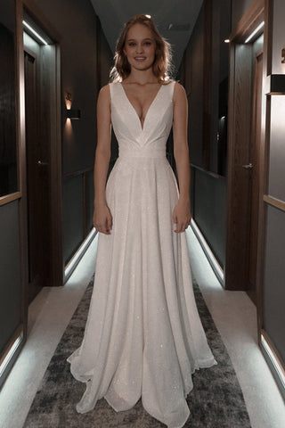 Minimalist Glitter Wedding Dress Kossy - Olivia Bottega