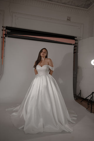 Plus Size Mikado Wedding Dress Kimberly - Olivia Bottega