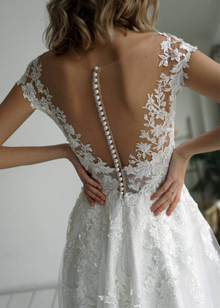 Floral lace wedding dress Enn - oliviabottega