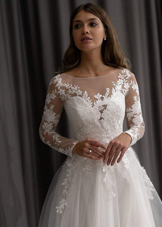 A-line wedding dress Ivanel with lace sleeves - oliviabottega