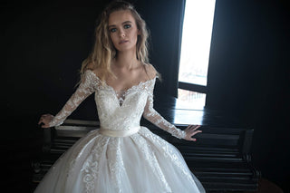 2 in 1 lace wedding dress OB7962 with detachable skirt - oliviabottega