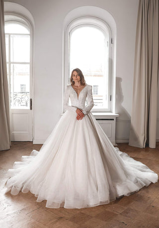 Long Sleeves V-neck Sequin Embroidery Wedding Dress Margaret - oliviabottega