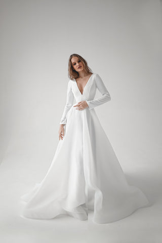 Minimalist Organza Wedding Dress Tayra - Olivia Bottega